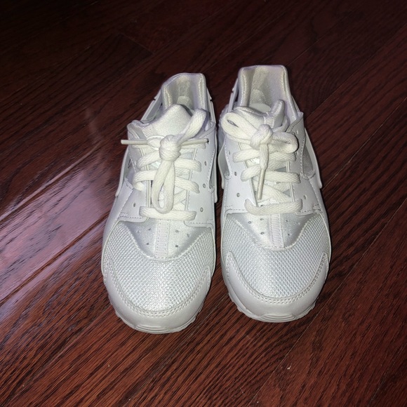 Nike Hurauches - Picture 2 of 4